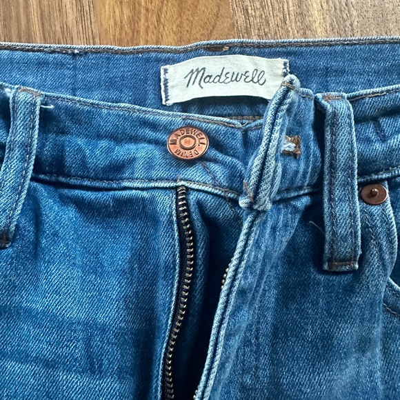 madewell high-rise slim boyjean distressed - Picture 6 of 9
